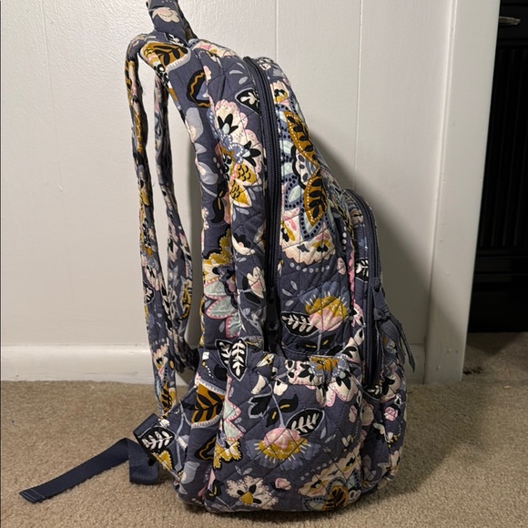 Floral Patterned Backpack - Picture 2 of 8